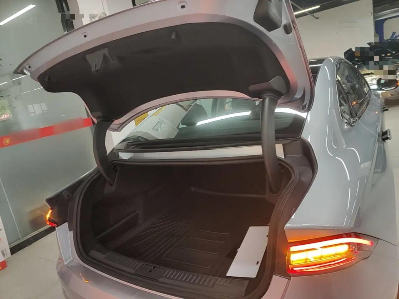 Lincoln Z 2025 2.0T Prestige Edition — миниатюра 27