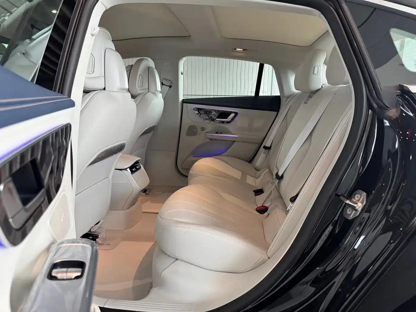 Mercedes-Benz EQE 2025 500 4MATIC Pioneer Edition — миниатюра 5