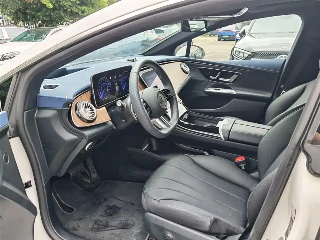 Mercedes-Benz EQE 2025 500 4MATIC Luxury Edition — миниатюра 7