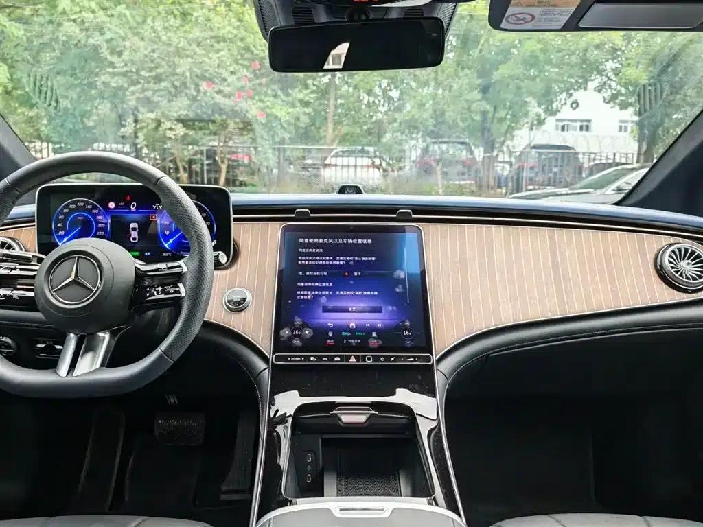 Mercedes-Benz EQE 2025 500 4MATIC Luxury Edition — миниатюра 10