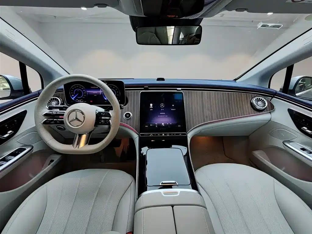 Mercedes-Benz EQE 2025 500 4MATIC Luxury Edition — миниатюра 17