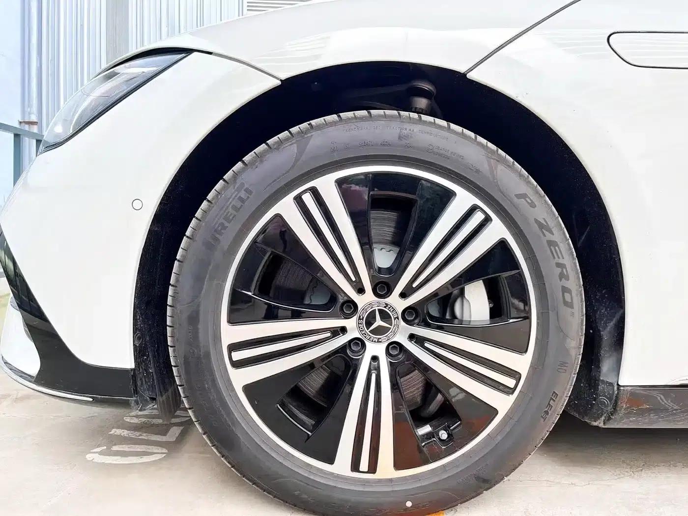 Mercedes-Benz EQE 2025 500 4MATIC Pioneer Edition — миниатюра 13