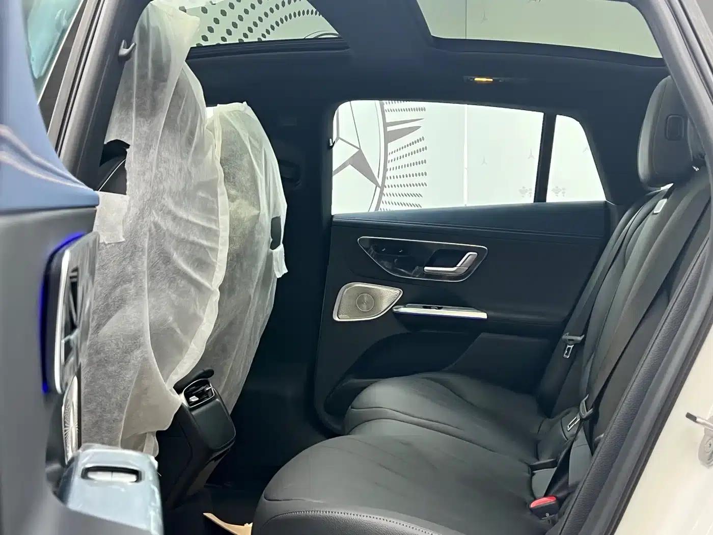 Mercedes-Benz EQE 2025 500 4MATIC Luxury Edition — миниатюра 10