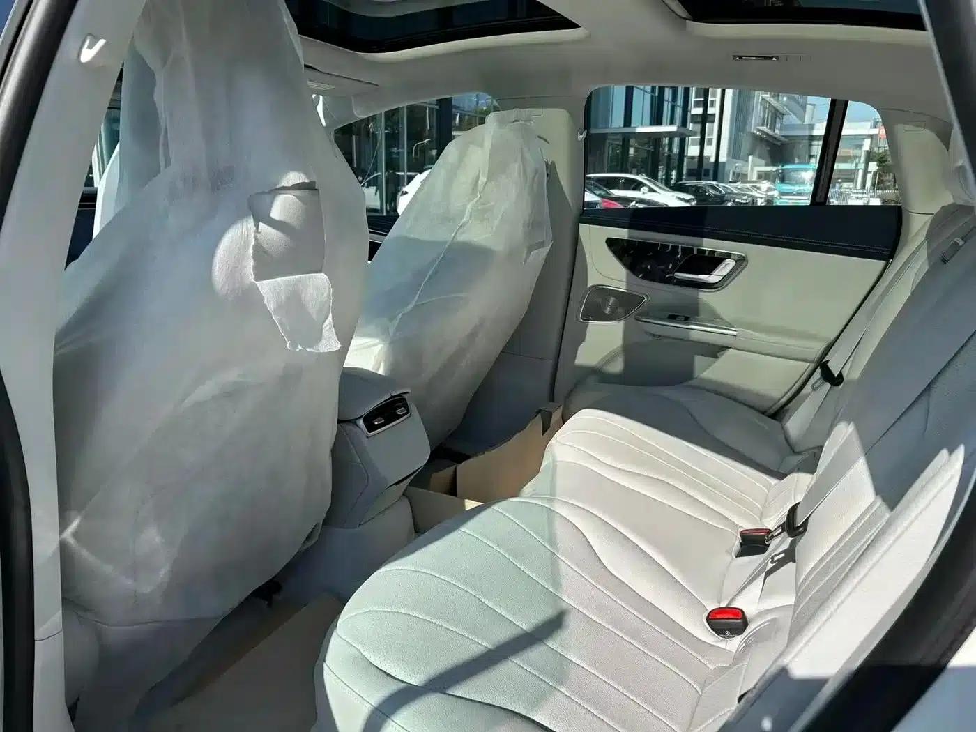 Mercedes-Benz EQE 2025 500 4MATIC Pioneer Edition — миниатюра 12