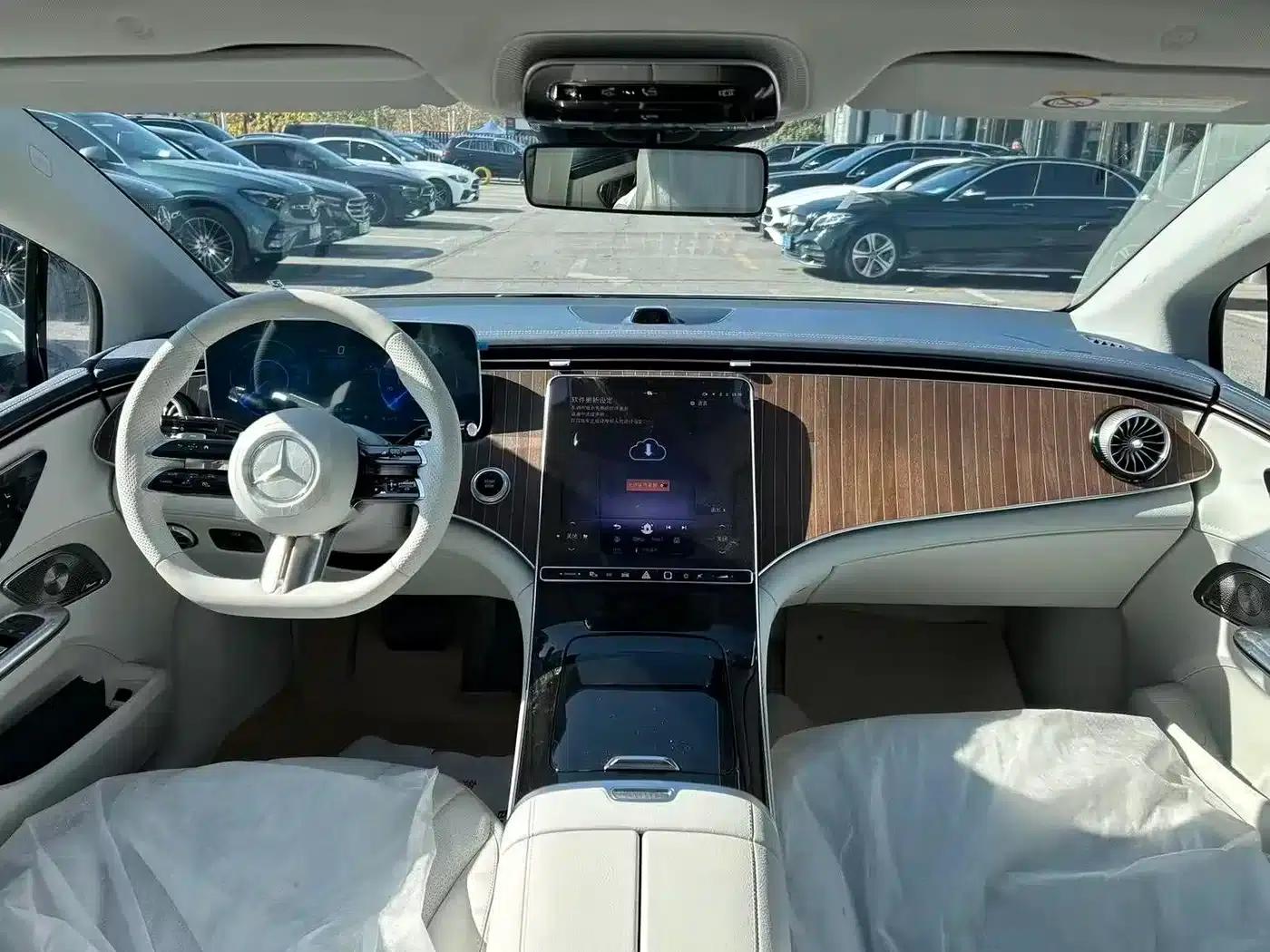 Mercedes-Benz EQE 2025 500 4MATIC Pioneer Edition — миниатюра 14