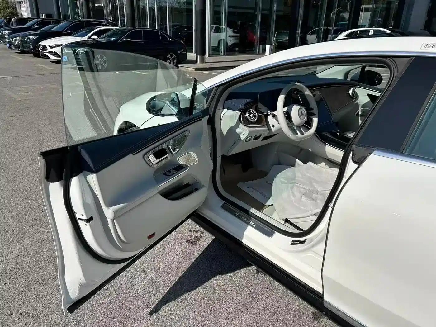 Mercedes-Benz EQE 2025 500 4MATIC Pioneer Edition — миниатюра 8