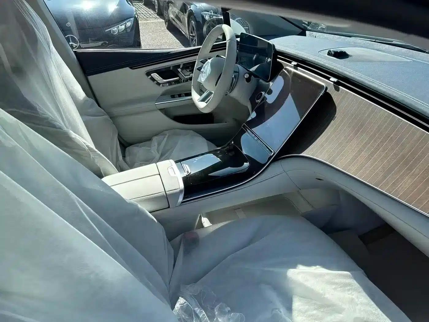 Mercedes-Benz EQE 2025 500 4MATIC Pioneer Edition — миниатюра 9