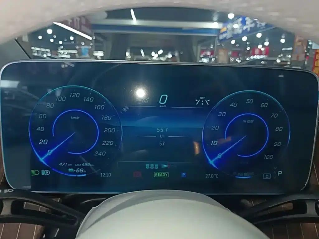 Mercedes-Benz EQE 2025 500 4MATIC Pioneer Edition — миниатюра 12