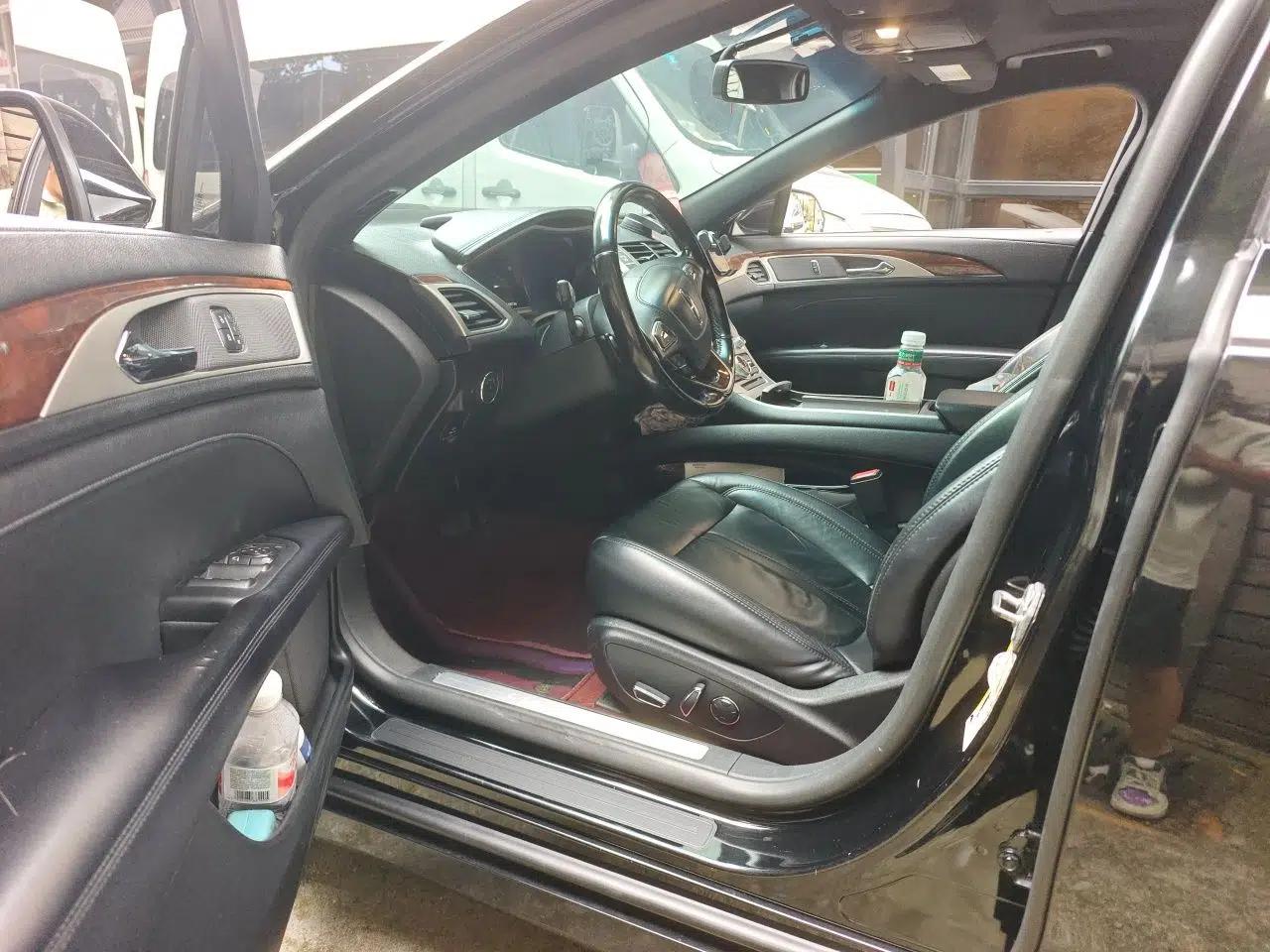 Lincoln MKZ 2017 2.0T Luxury Edition — миниатюра 16