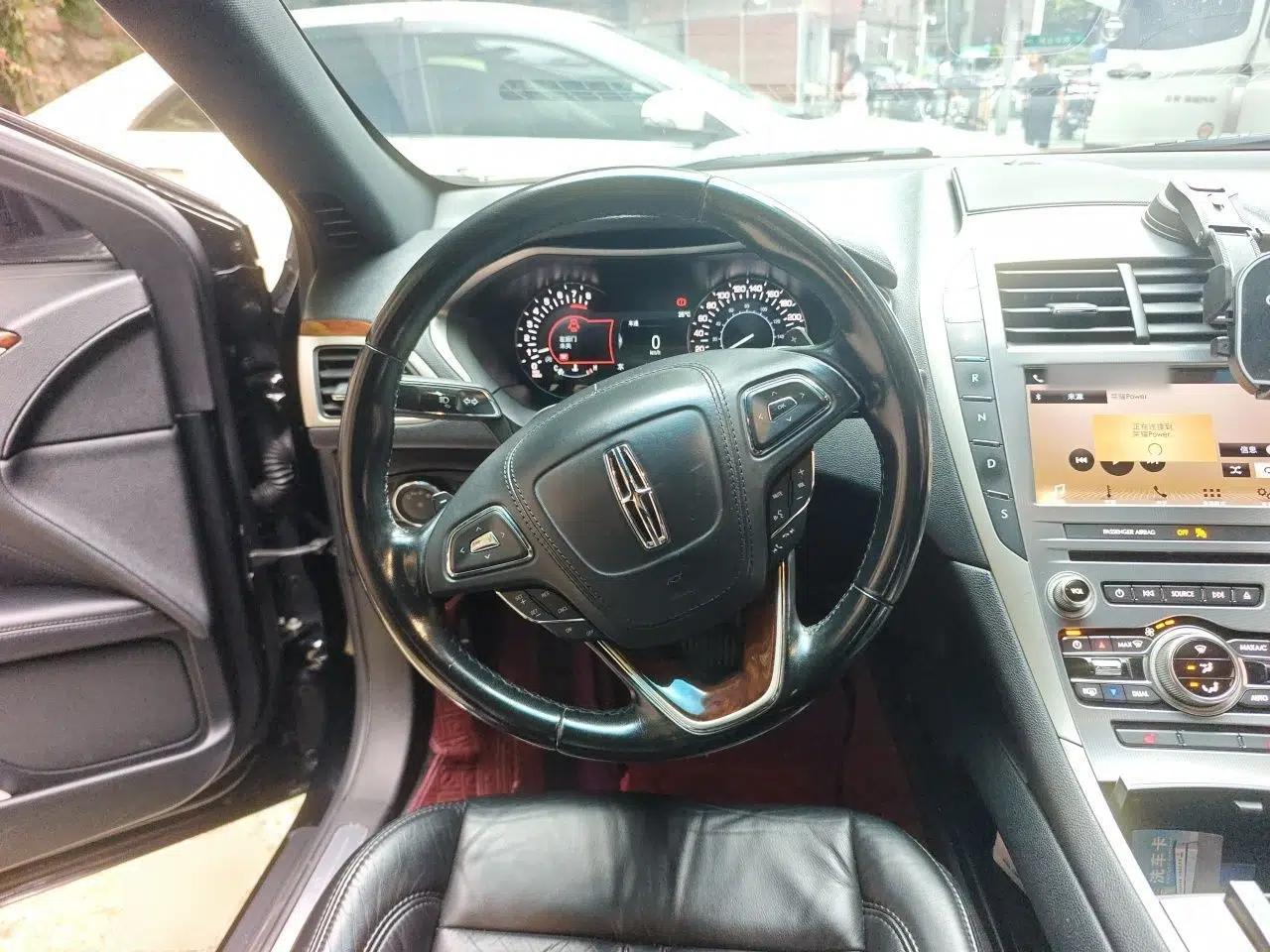 Lincoln MKZ 2017 2.0T Luxury Edition — миниатюра 10