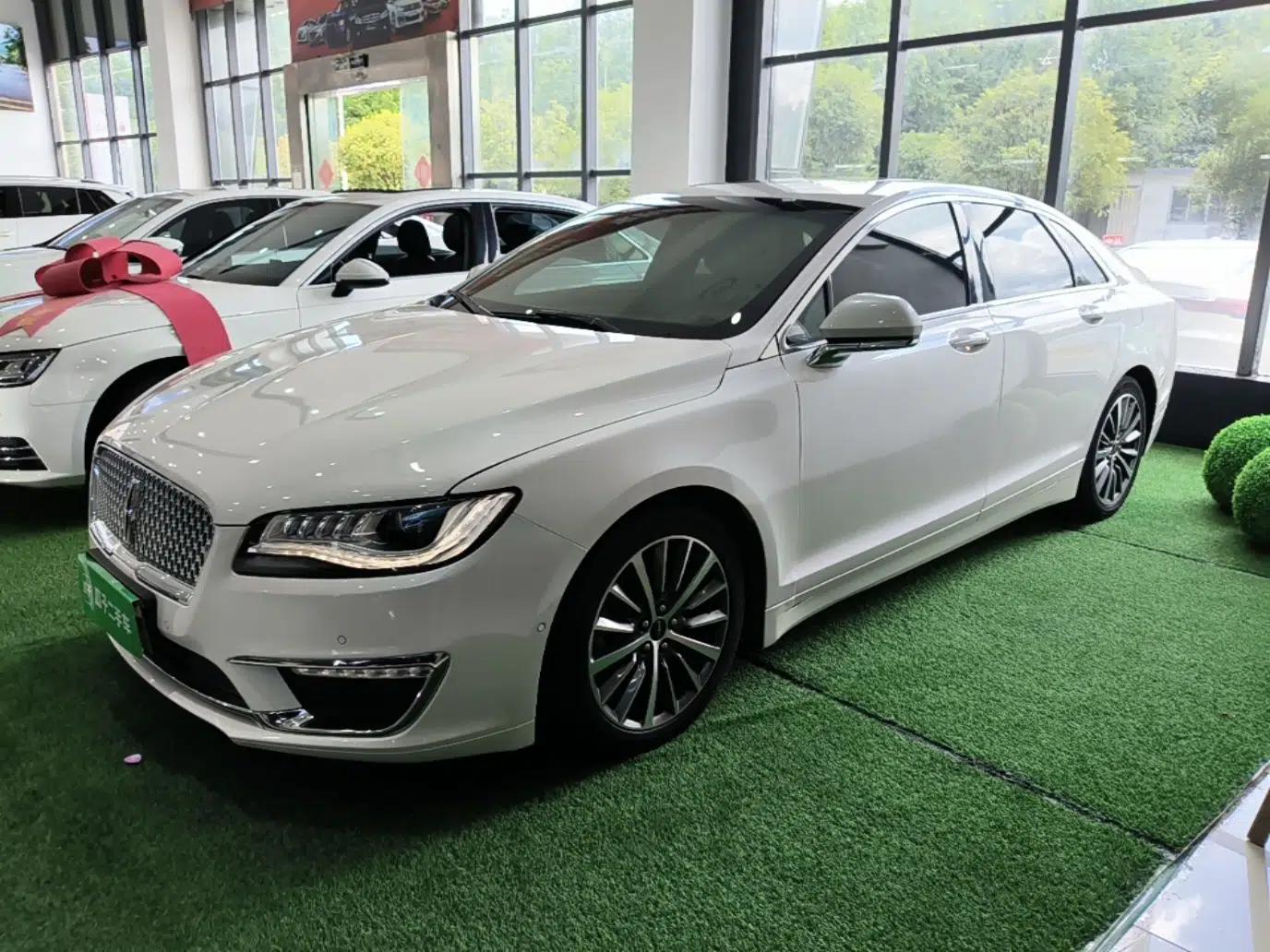 Lincoln MKZ 2019 2.0T Luxury Edition China VI Standard — миниатюра 1