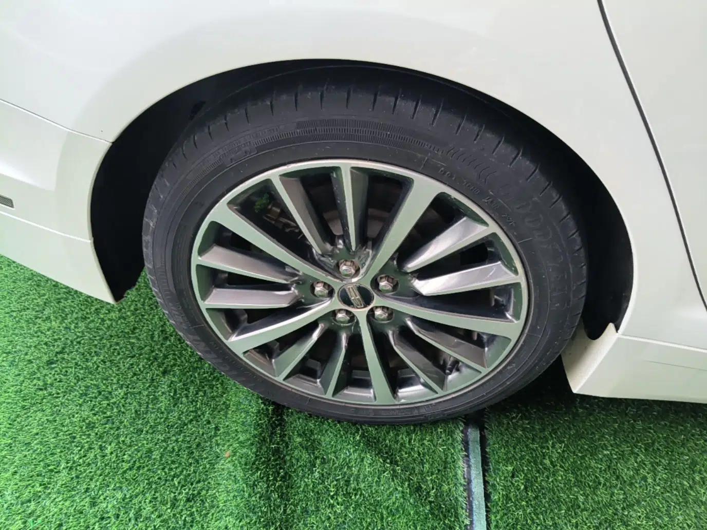Lincoln MKZ 2019 2.0T Luxury Edition China VI Standard — миниатюра 11