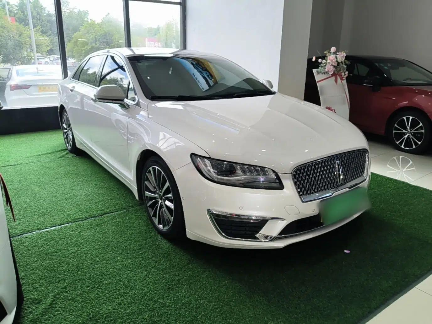 Lincoln MKZ 2019 2.0T Luxury Edition China VI Standard — миниатюра 3