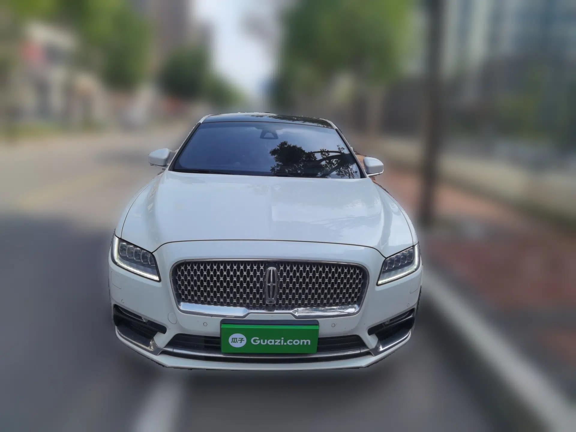 Lincoln Continental 2018 3.0T Four-Wheel Drive Prestige Edition — миниатюра 2