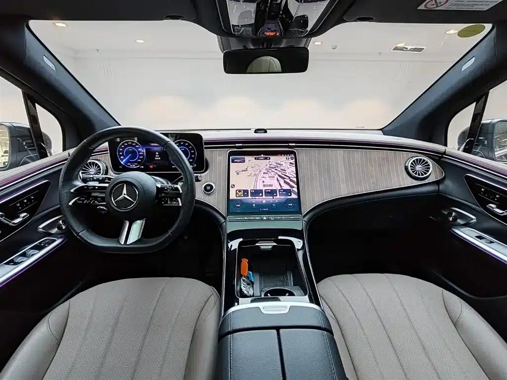 Mercedes-Benz EQE SUV 2024 500 4MATIC Pioneer Edition — миниатюра 16