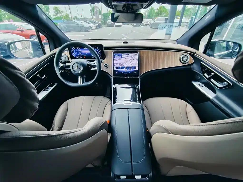 Mercedes-Benz EQE SUV 2024 500 4MATIC Pioneer Edition — миниатюра 17