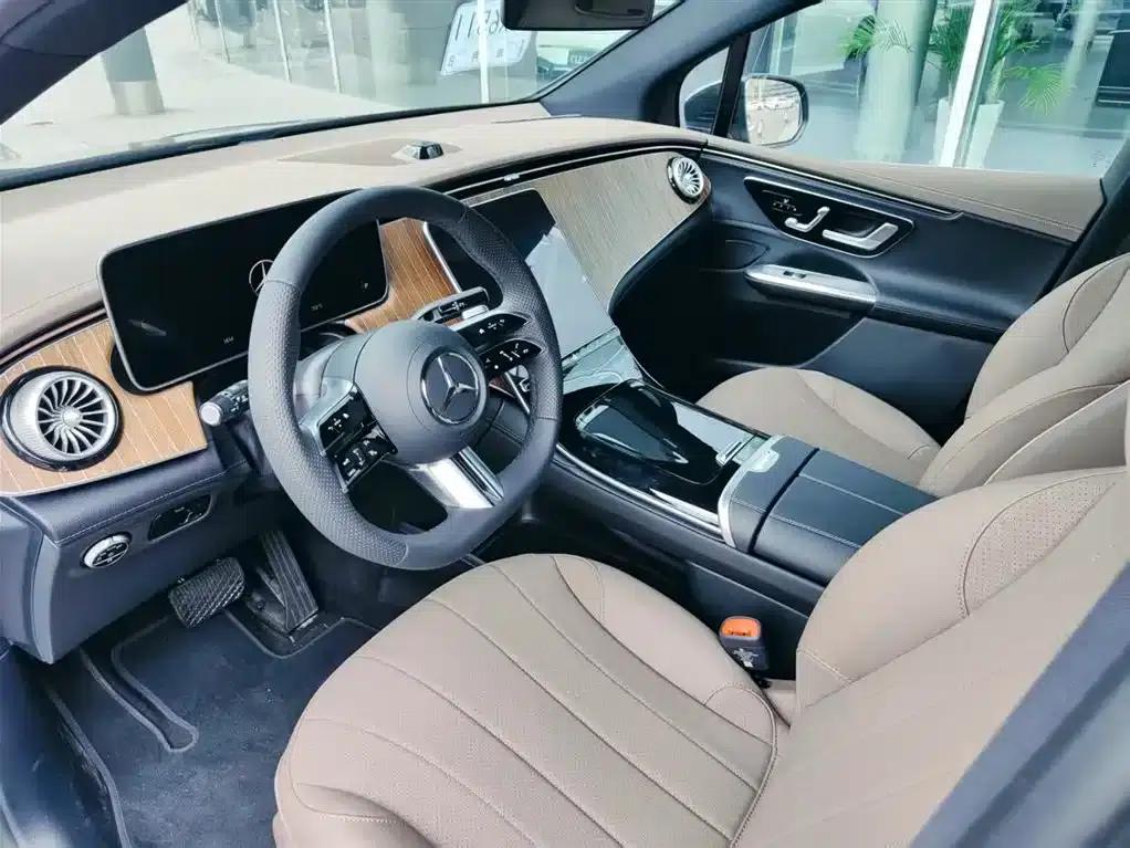 Mercedes-Benz EQE SUV 2024 500 4MATIC Pioneer Edition — миниатюра 9