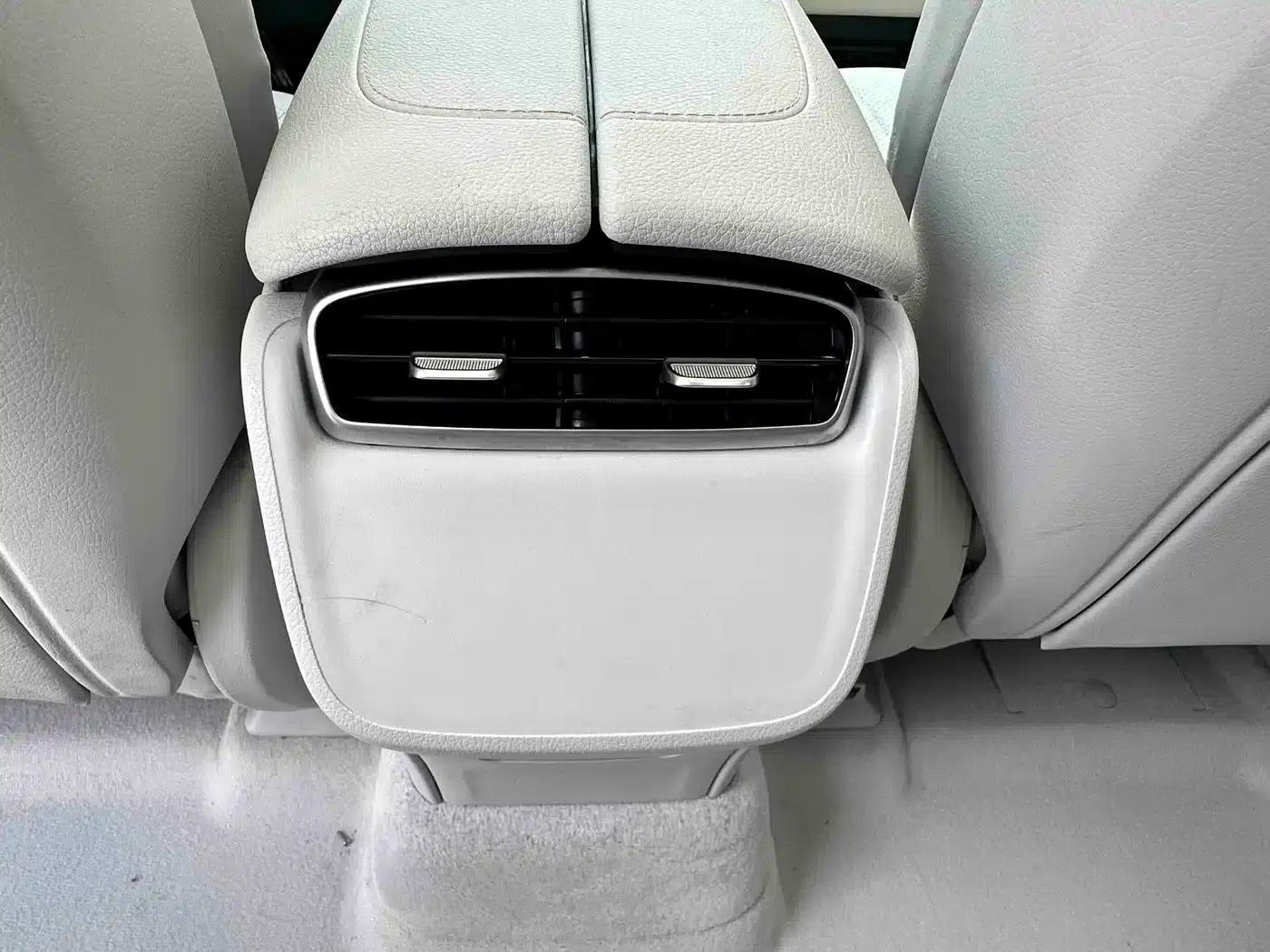 Mercedes-Benz EQE SUV 2024 350 4MATIC Luxury Edition — миниатюра 12