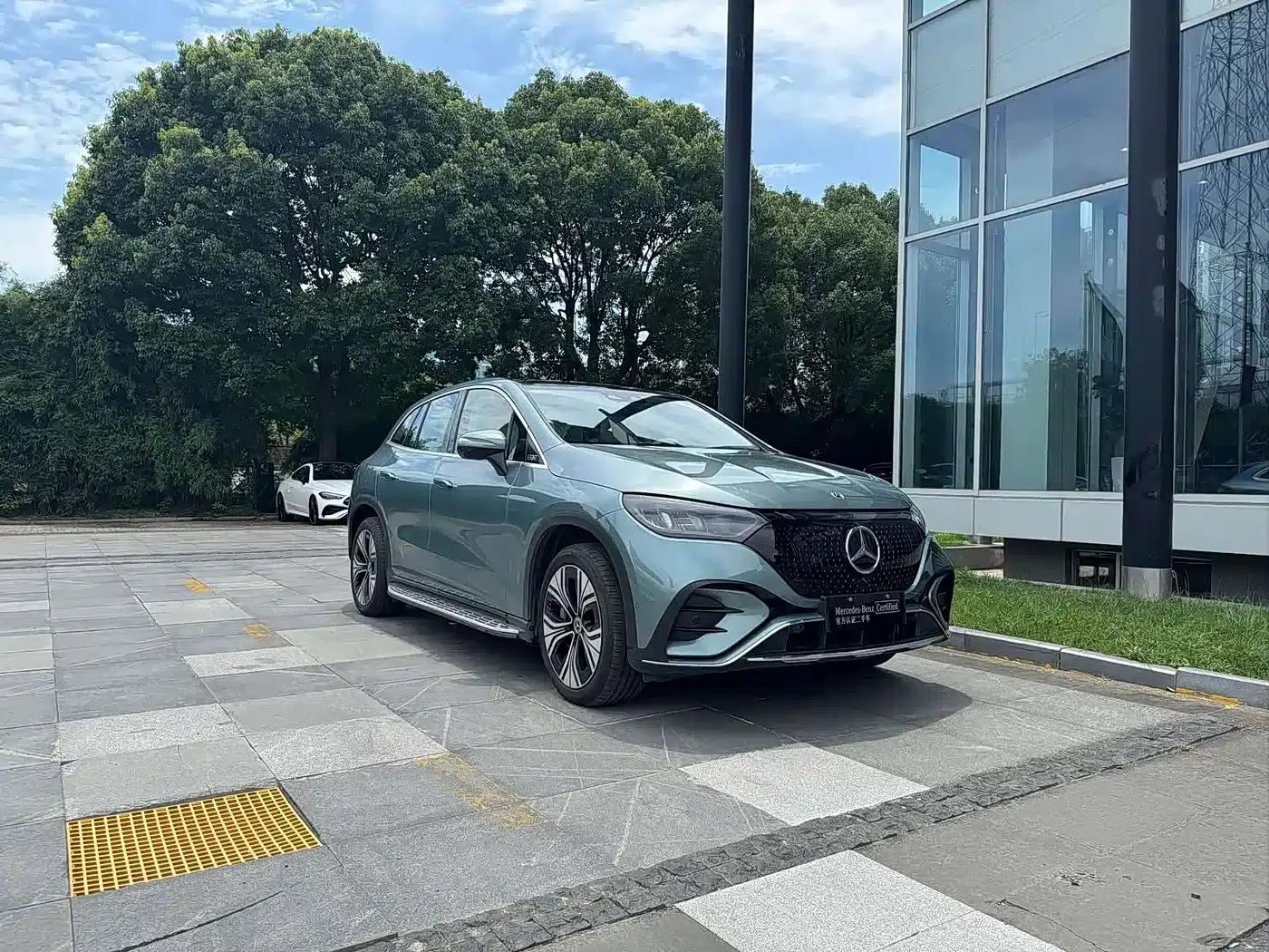 Mercedes-Benz EQE SUV 2024 500 4MATIC Luxury Edition — миниатюра 2
