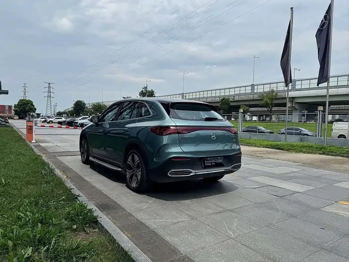 Mercedes-Benz EQE SUV 2024 500 4MATIC Luxury Edition — миниатюра 14