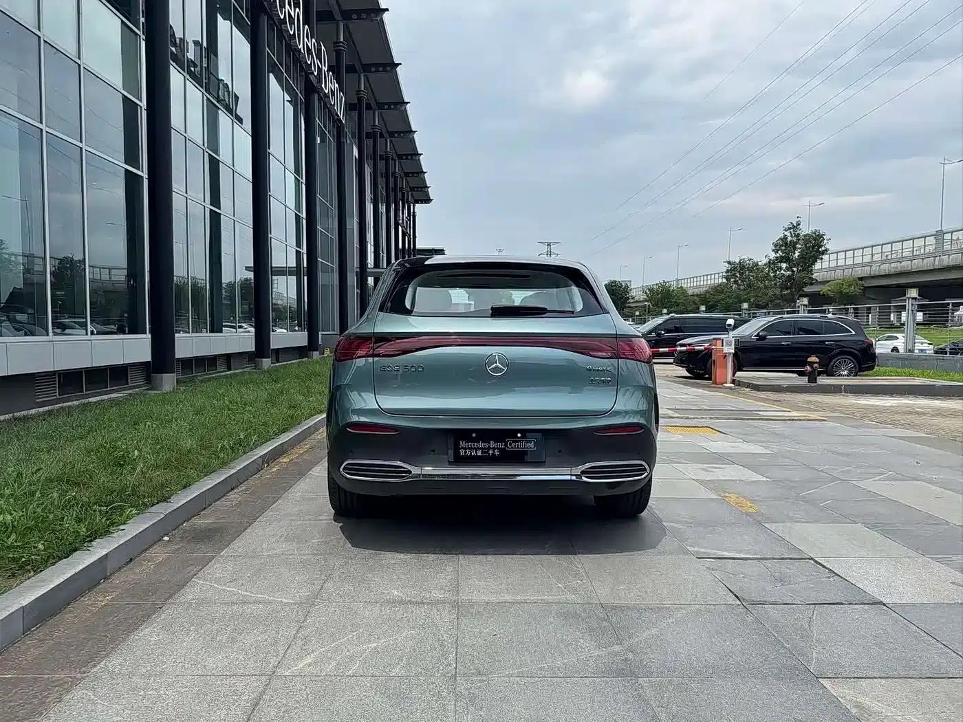 Mercedes-Benz EQE SUV 2024 500 4MATIC Luxury Edition — миниатюра 15