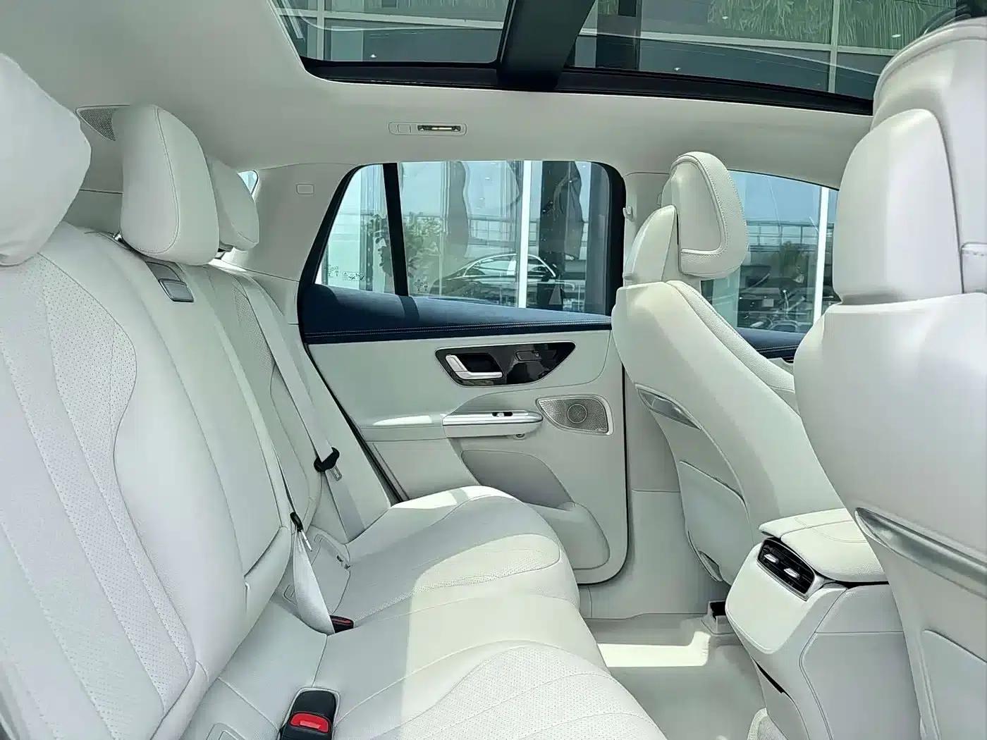 Mercedes-Benz EQE SUV 2024 500 4MATIC Luxury Edition — миниатюра 7