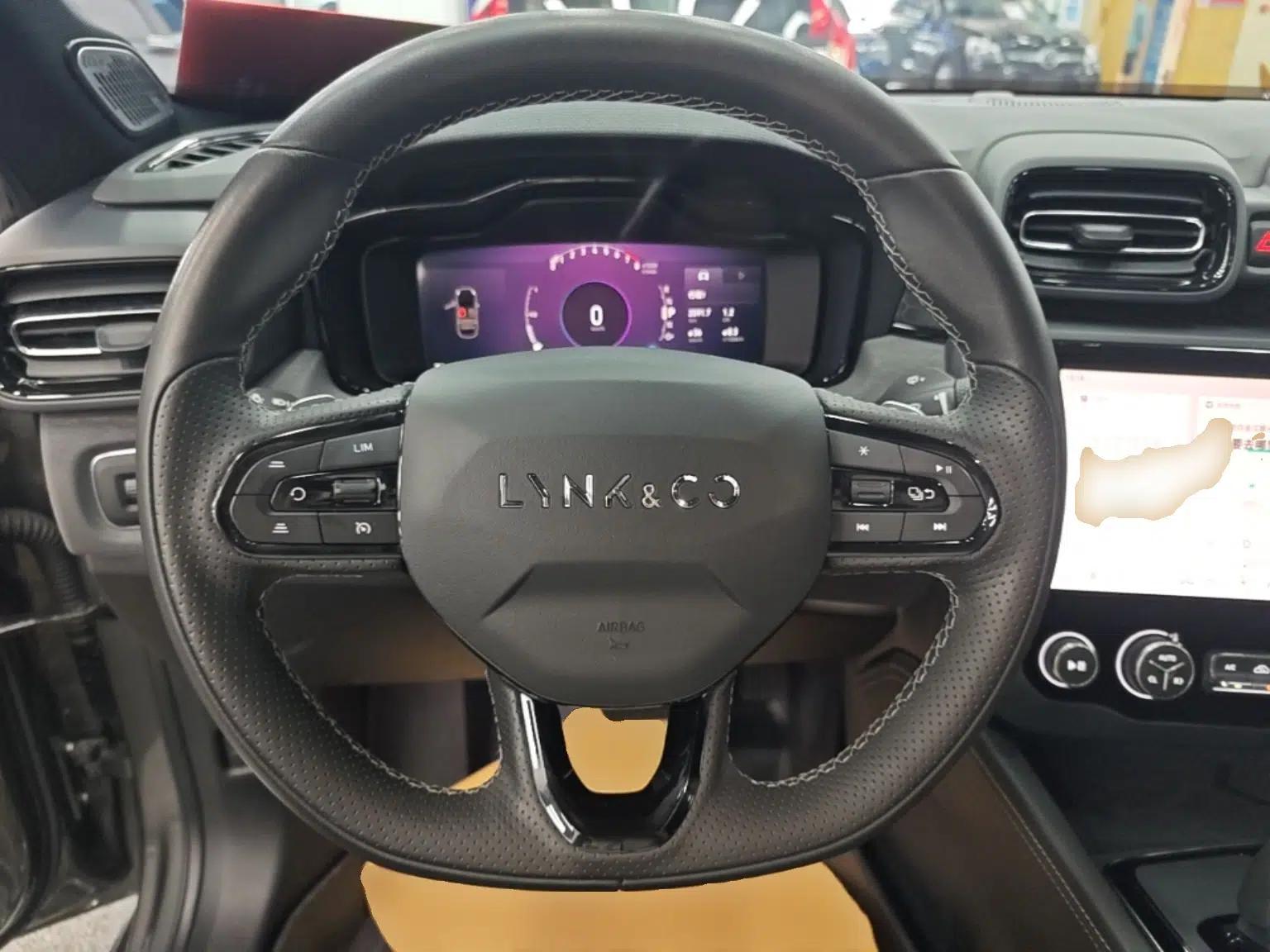 Lynk & Co 03 2022 2.0TD DCT JingPro — миниатюра 13