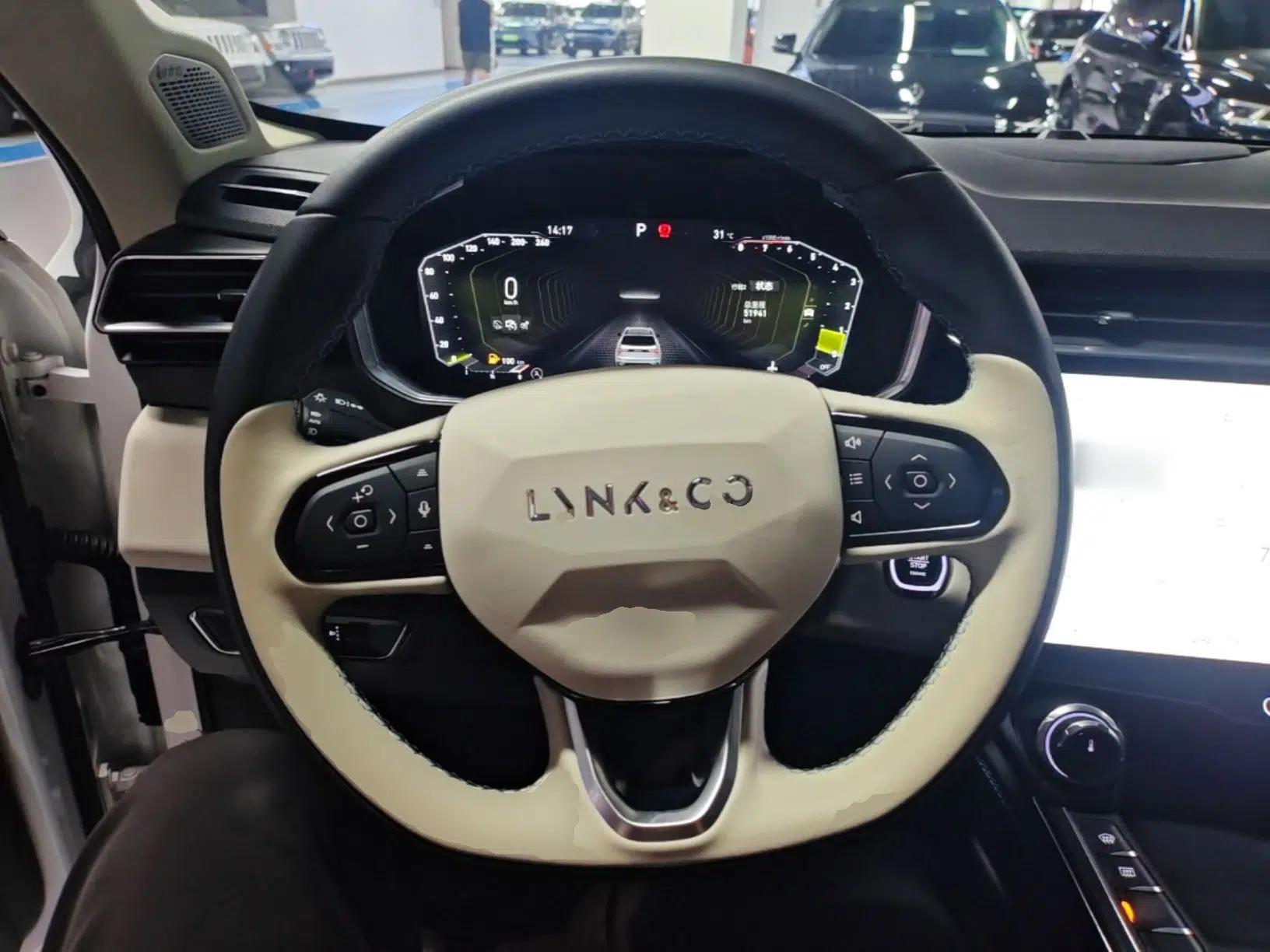 Lynk & Co 01 2021 2.0TD Two-Wheel Drive Zhaopu Pro — миниатюра 18