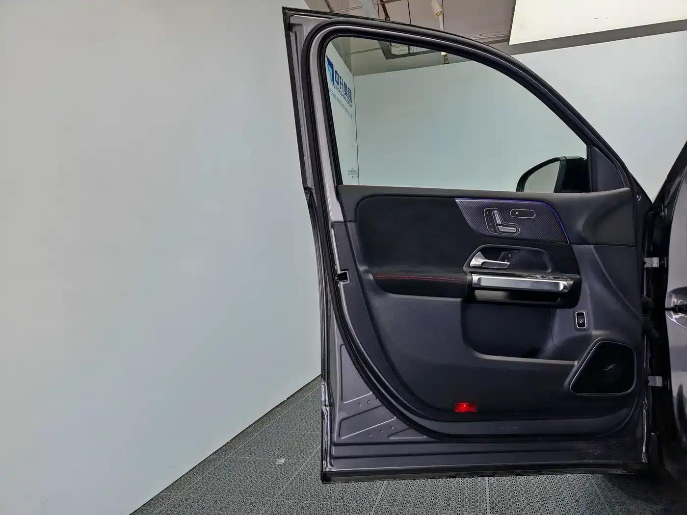 2024 Mercedes-Benz GLB AMG 35 4MATIC — миниатюра 13
