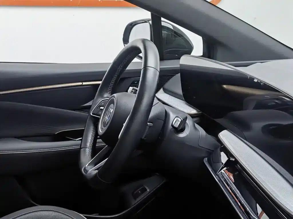 Buick E4 2023 GS Edition — миниатюра 22