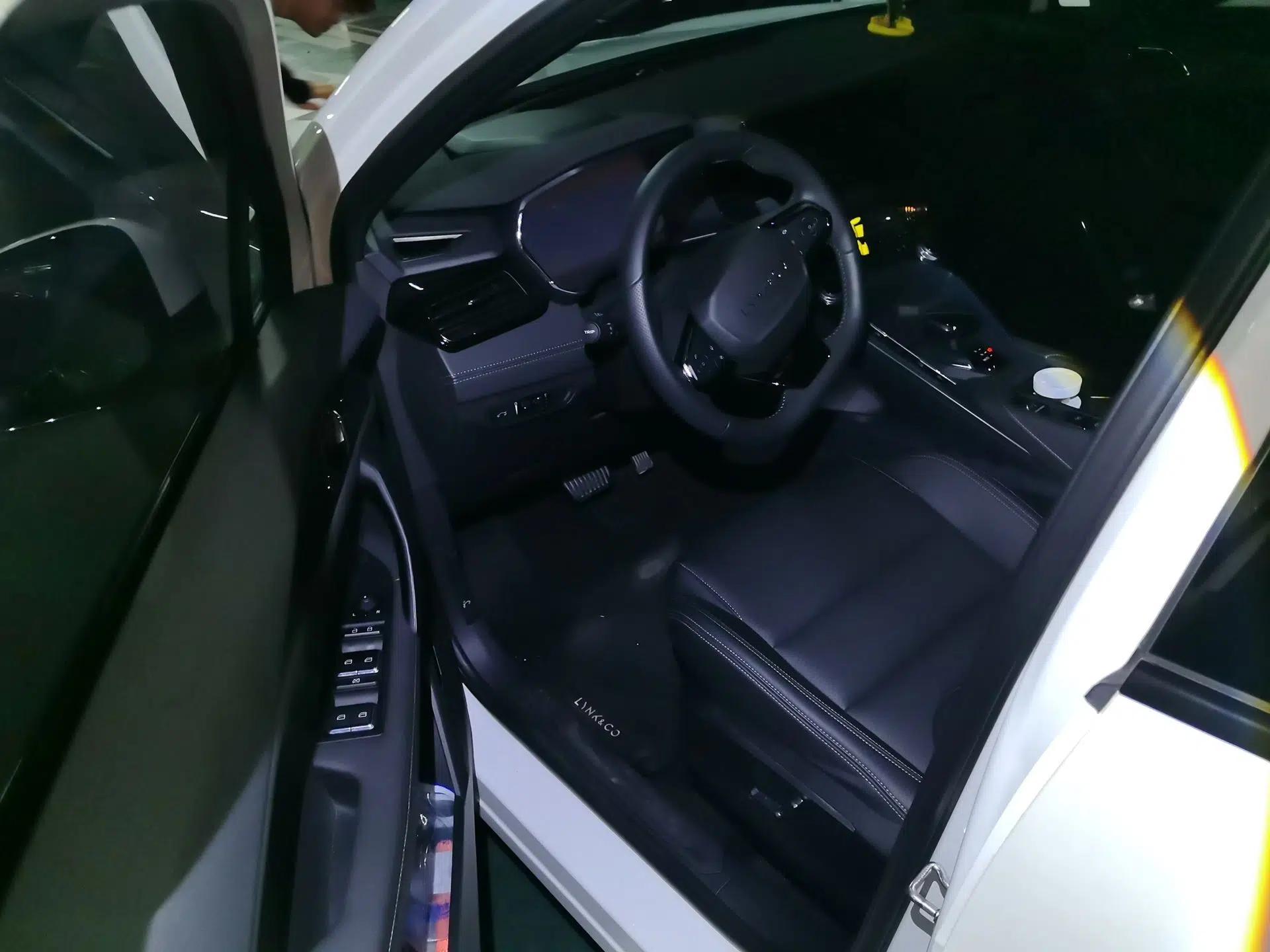 Lynk & Co 06 2023 Remix 1.5T JinPro — миниатюра 16