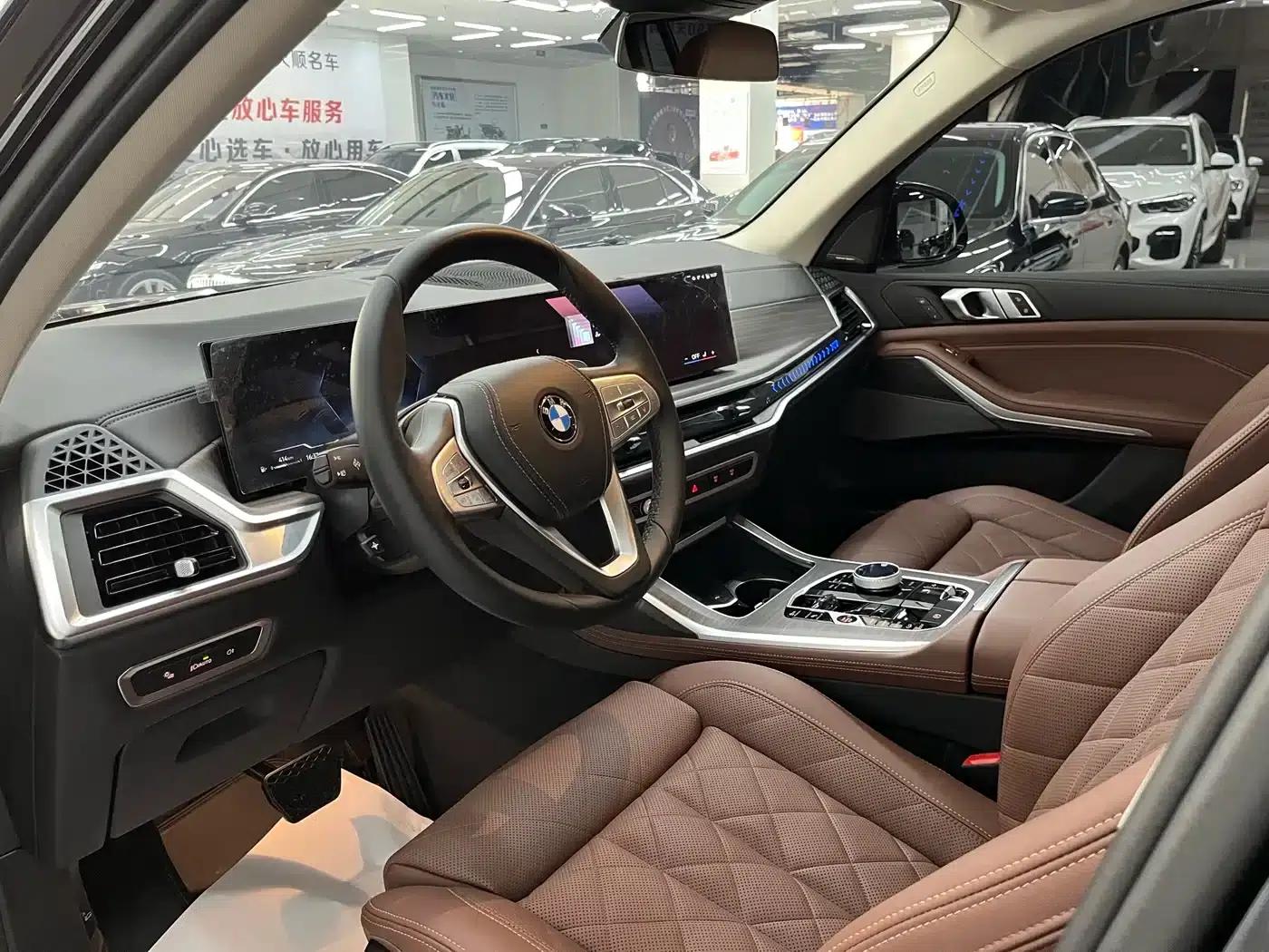 BMW X7 2023 xDrive40i Leading Luxury Package — миниатюра 12