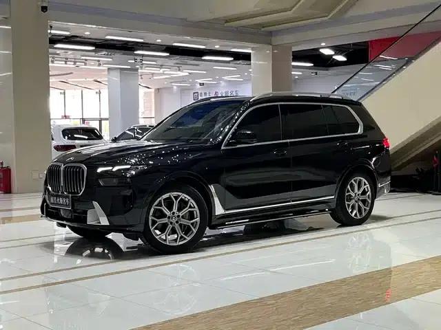 BMW X7 2023 xDrive40i Leading Luxury Package