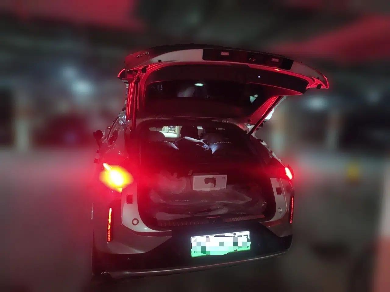 Lynk & Co 08 EM-P 2023 120km Long-Range Halo — миниатюра 19