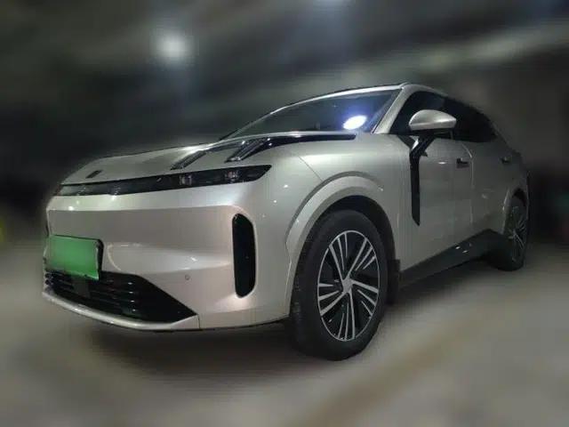Lynk & Co 08 EM-P 2023 120km Long-Range Halo