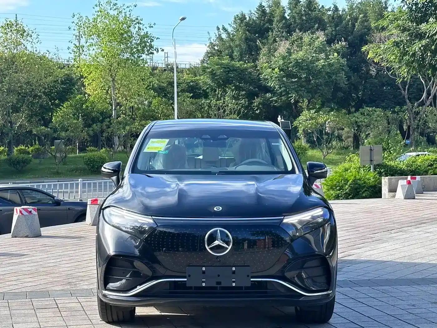Mercedes-Benz EQS SUV 2025 500 4MATIC — миниатюра 2