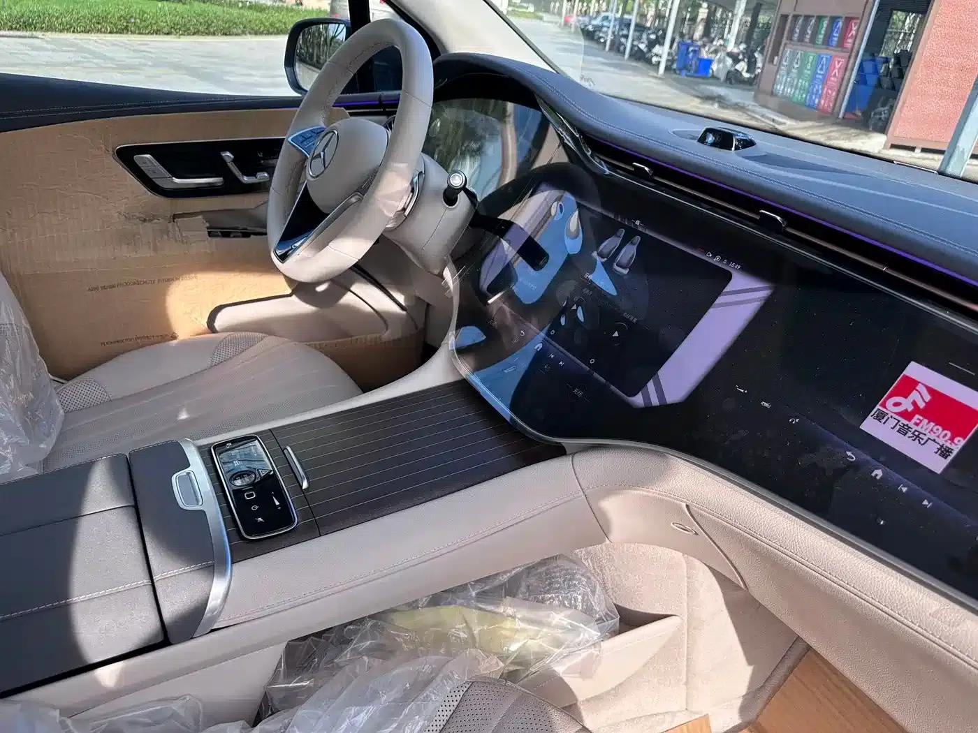 Mercedes-Benz EQS SUV 2025 500 4MATIC — миниатюра 14