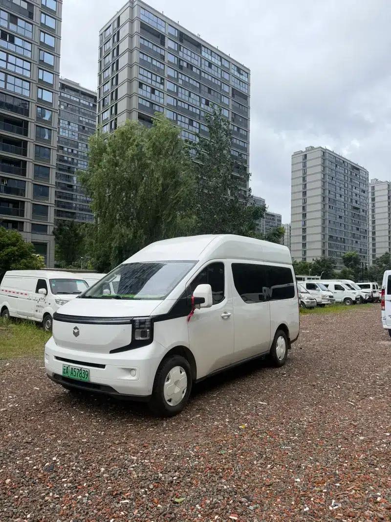 Changan Kaicheng V919 2025 Express Cabin Short Wheelbase High Roof Smart Model 53kWh 6 Seats — миниатюра 1