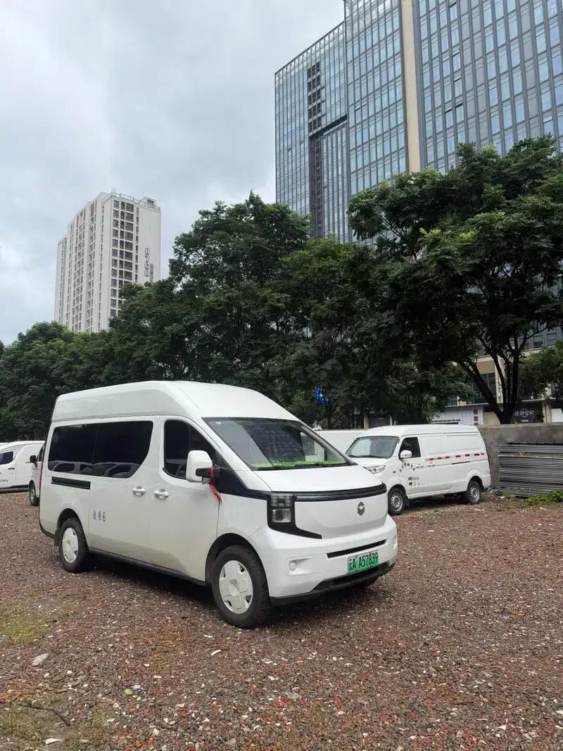 Changan Kaicheng V919 2025 Express Cabin Short Wheelbase High Roof Smart Model 53kWh 6 Seats — миниатюра 3