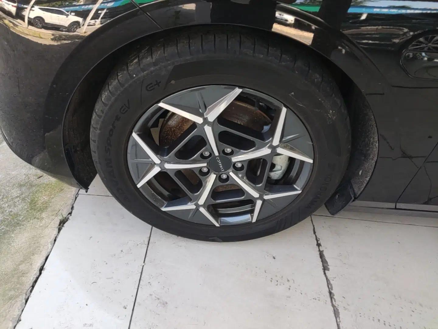 Lynk & Co Z10 2025 95 kWh 766 km Range Rear-Wheel Drive Max — миниатюра 15