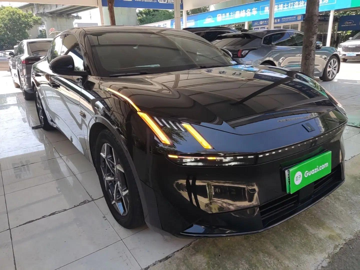 Lynk & Co Z10 2025 95 kWh 766 km Range Rear-Wheel Drive Max — миниатюра 3