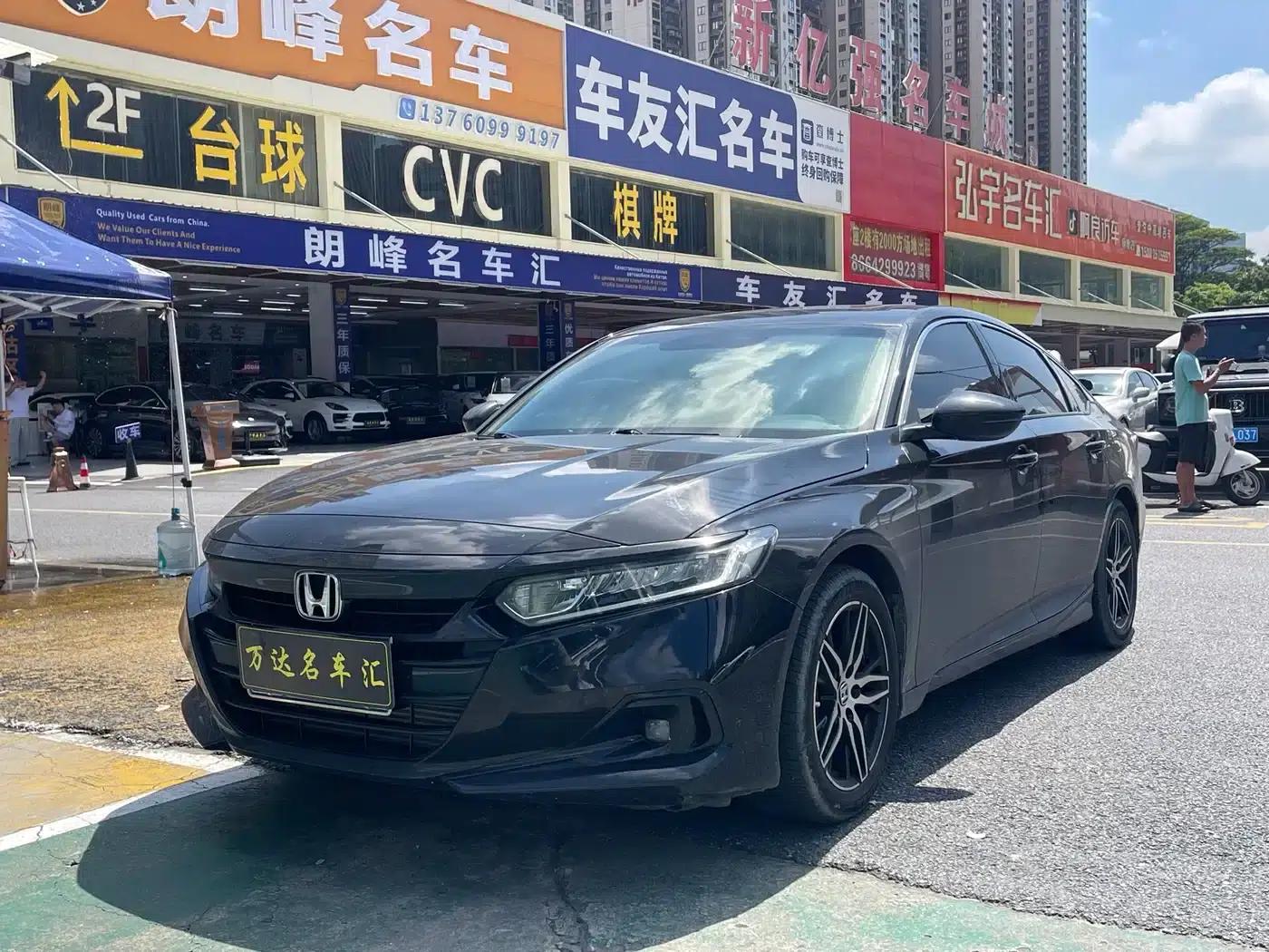 2022 Honda Accord 260TURBO Luxury Edition — миниатюра 1