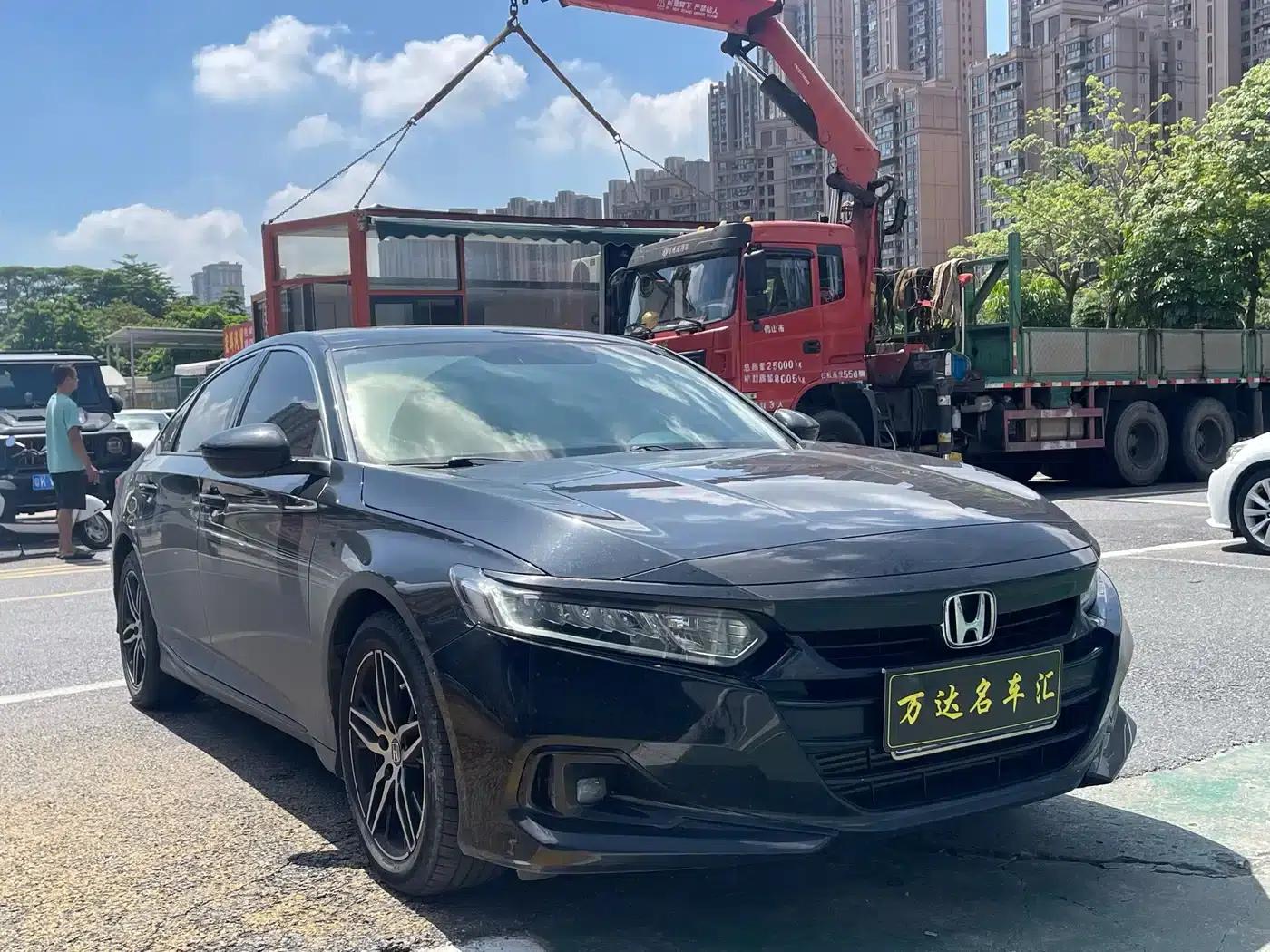 2022 Honda Accord 260TURBO Luxury Edition — миниатюра 3