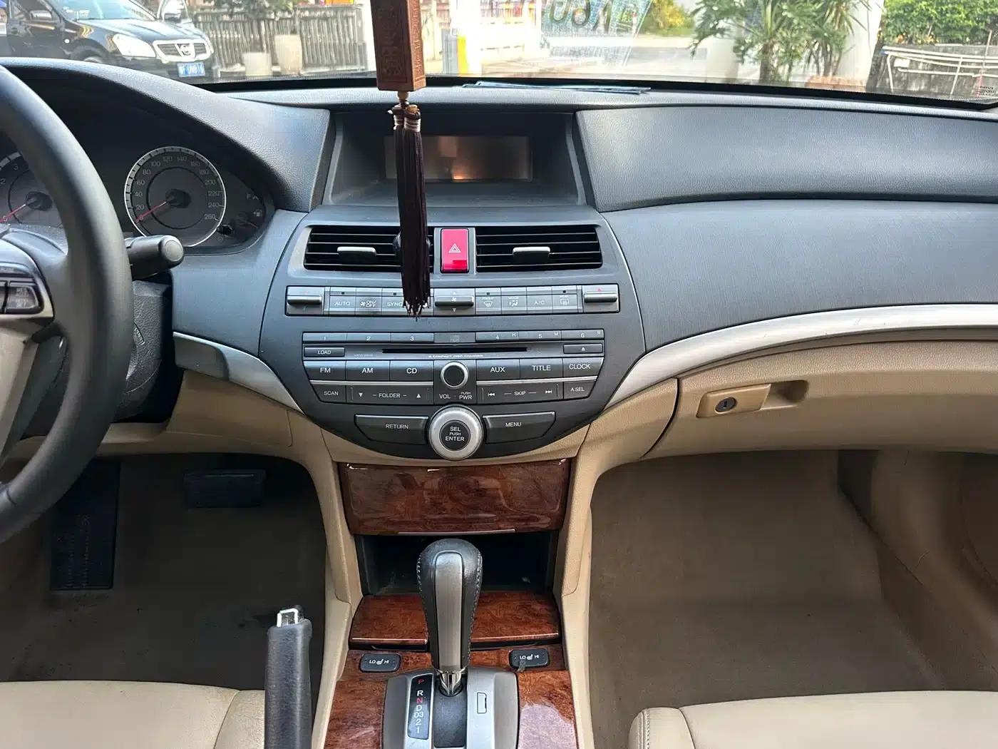 Accord 2011 2.0L EX — миниатюра 18