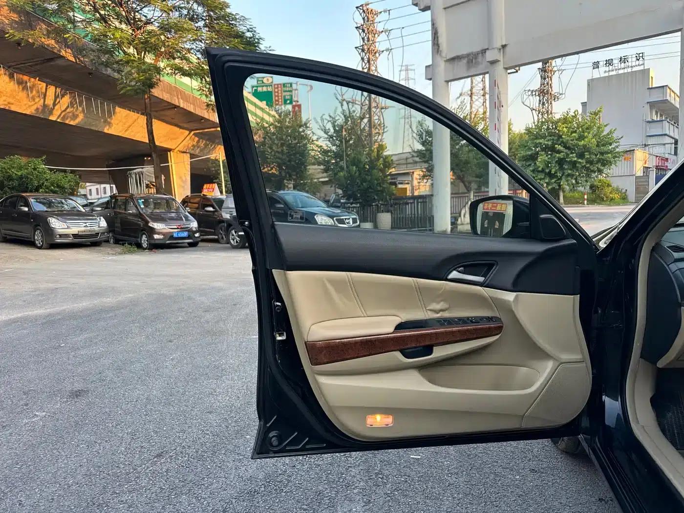 Accord 2011 2.0L EX — миниатюра 9