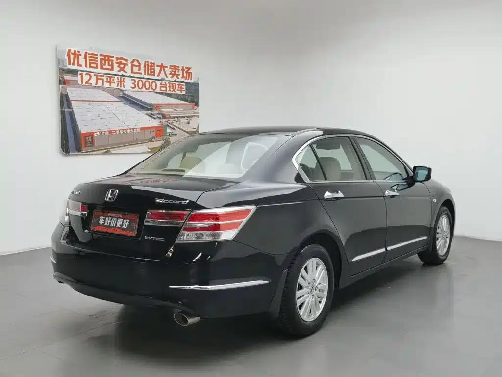 2013 Honda Accord 2.0L SE — миниатюра 2