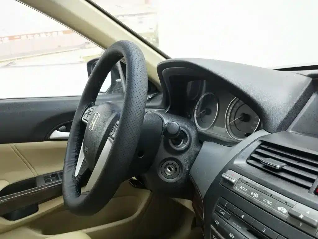 2013 Honda Accord 2.0L SE — миниатюра 22