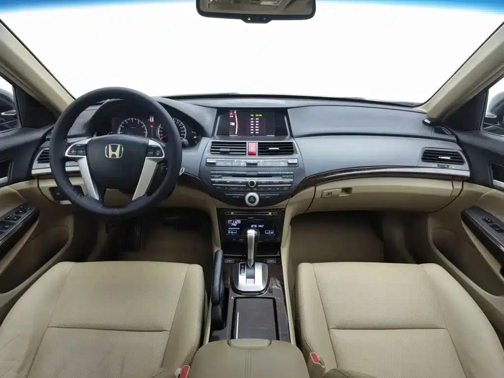2013 Honda Accord 2.0L SE — миниатюра 5