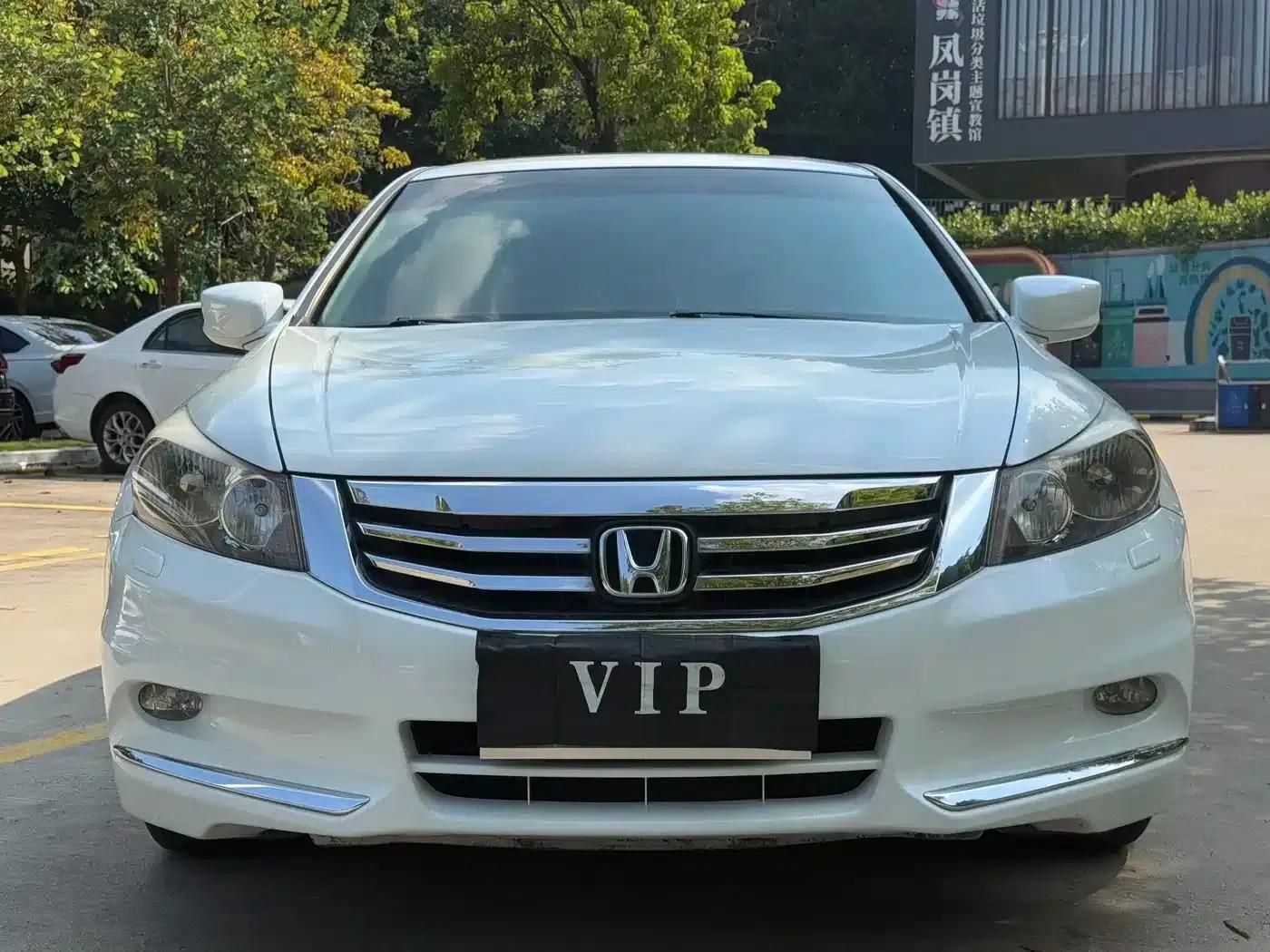 2013 Honda Accord 2.0L SE — миниатюра 2