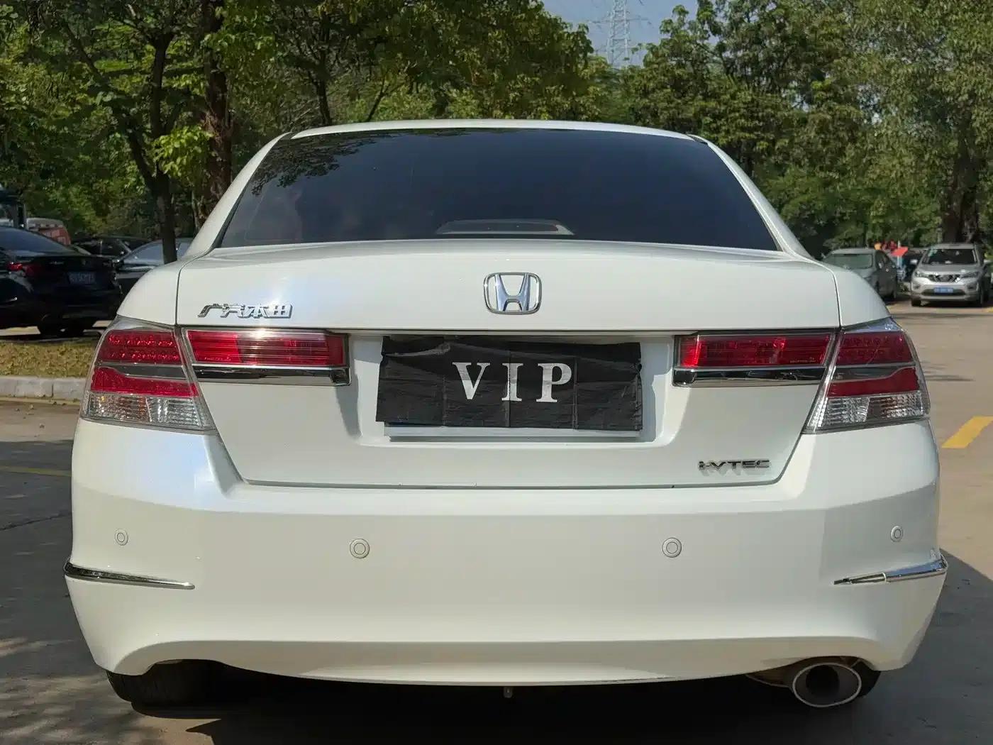 2013 Honda Accord 2.0L SE — миниатюра 5